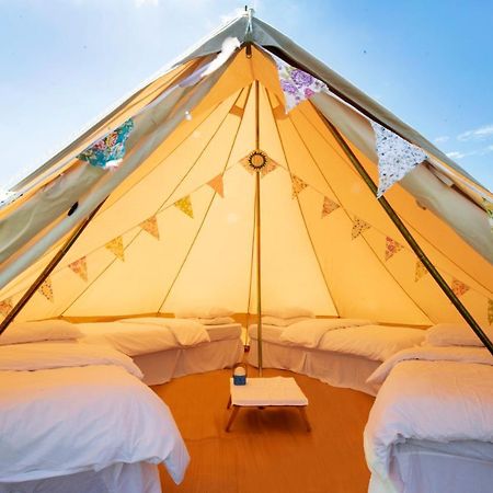 The Holford Arms Chalets And Glamping Hotel Didmarton Exterior foto